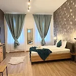 & Explore Comfortable For 4 * Budapest