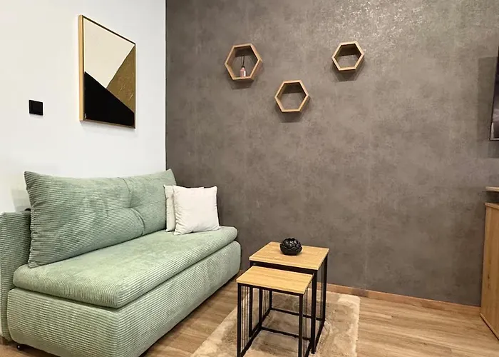 & Explore Comfortable For 4 Budapest