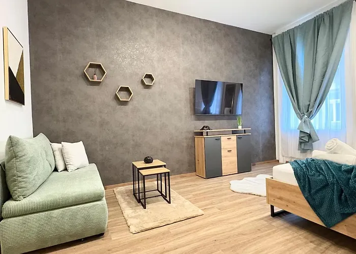 & Explore Comfortable For 4